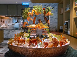 Dining – Seafood buffet and Longest Weekend High-Tea Buffet Hilton Kota Kinabalu